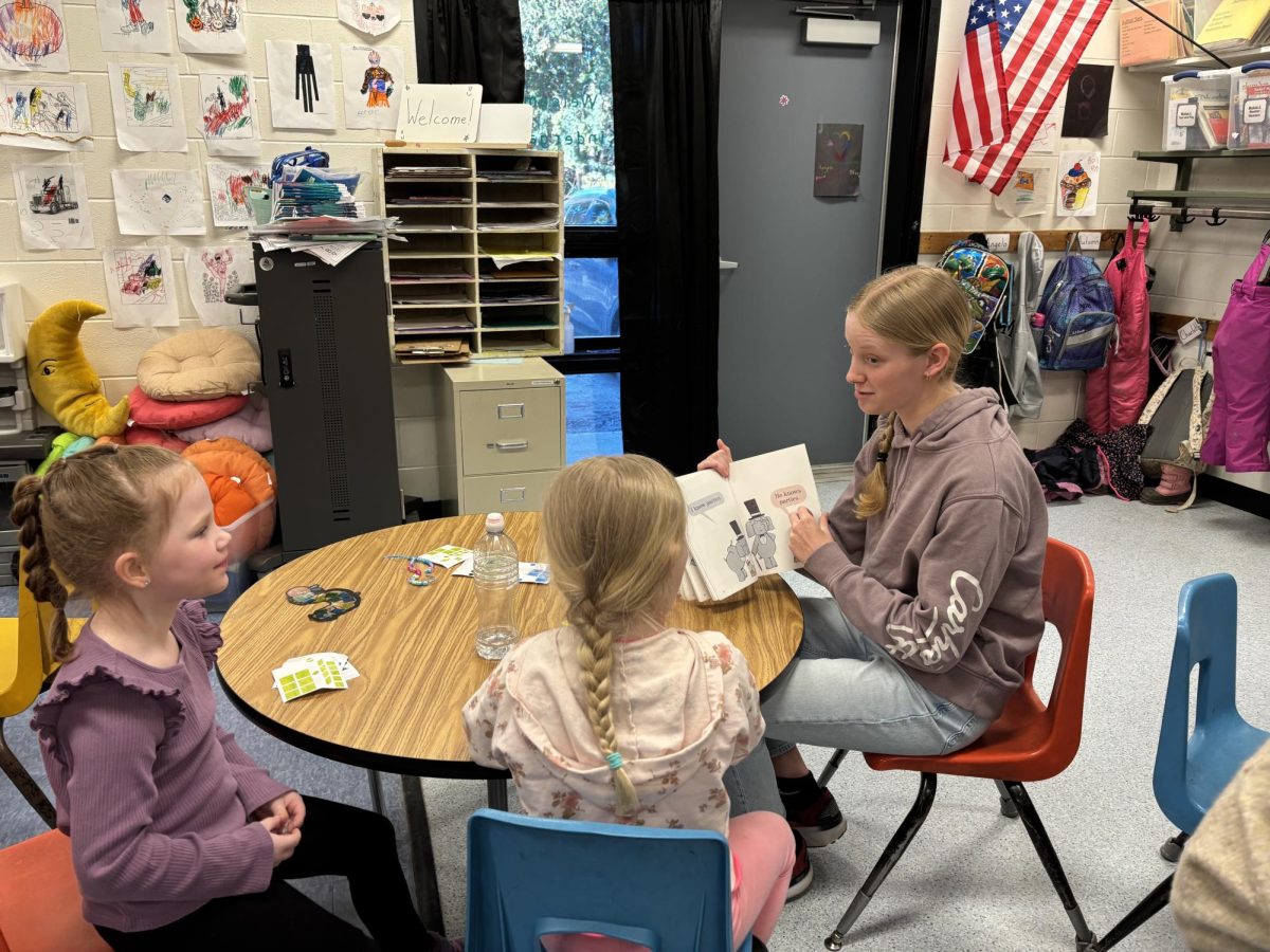 NHS Heads to Local Kindergartens